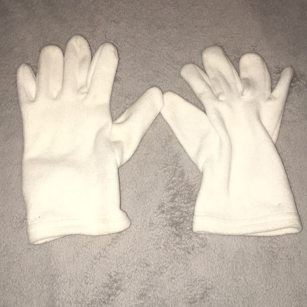 Super cute white polyester gloves !!💕